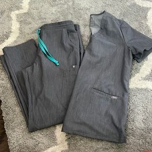 FIGS SCRUBS SET